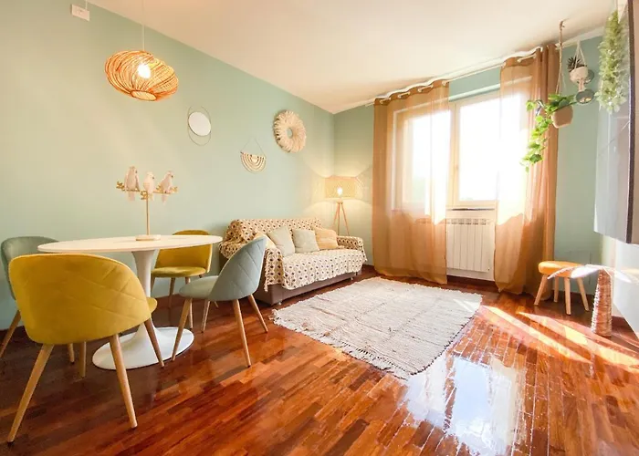 Giallomango Apt In Lucca